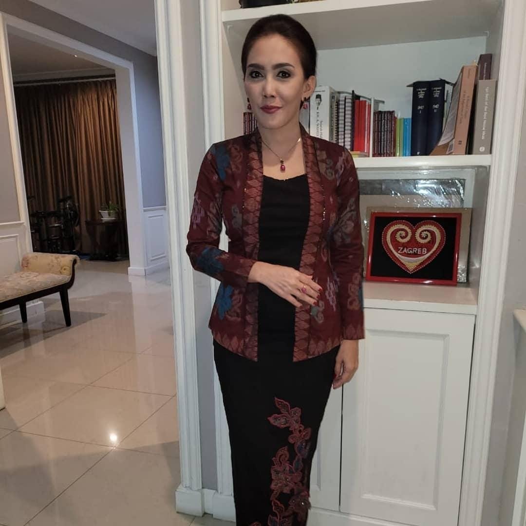 instagram.com/riekediahp/