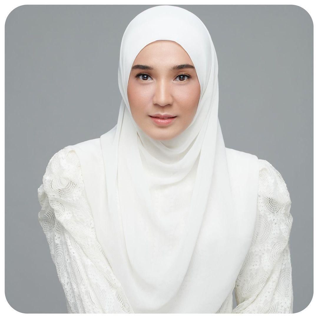 instagram.com/dhiniaminarti