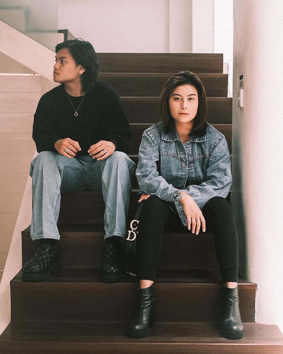 instagram.com/awkarin