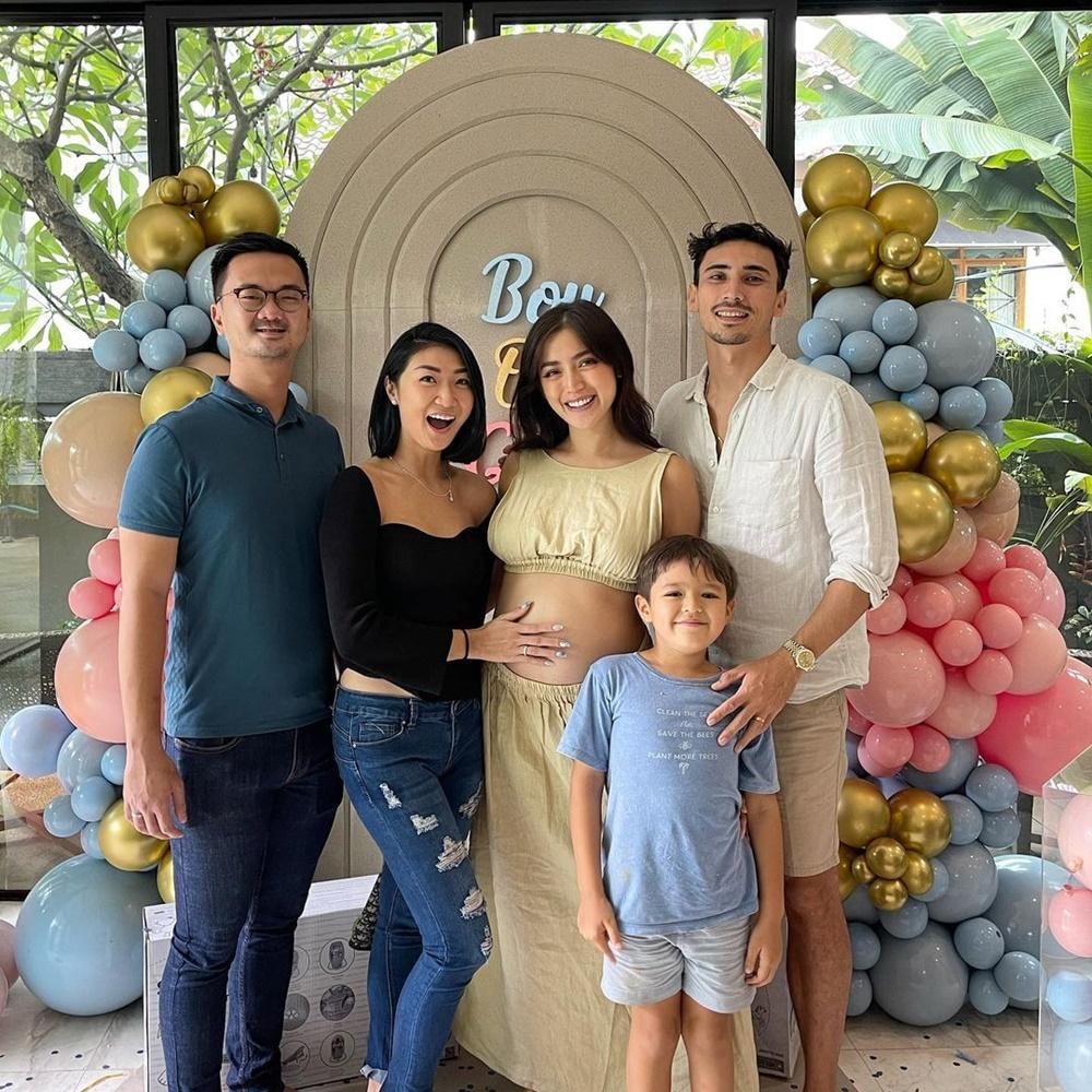 Instagram.com/theresawienathan