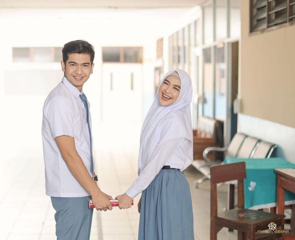 Instagram.com/riaricis1795