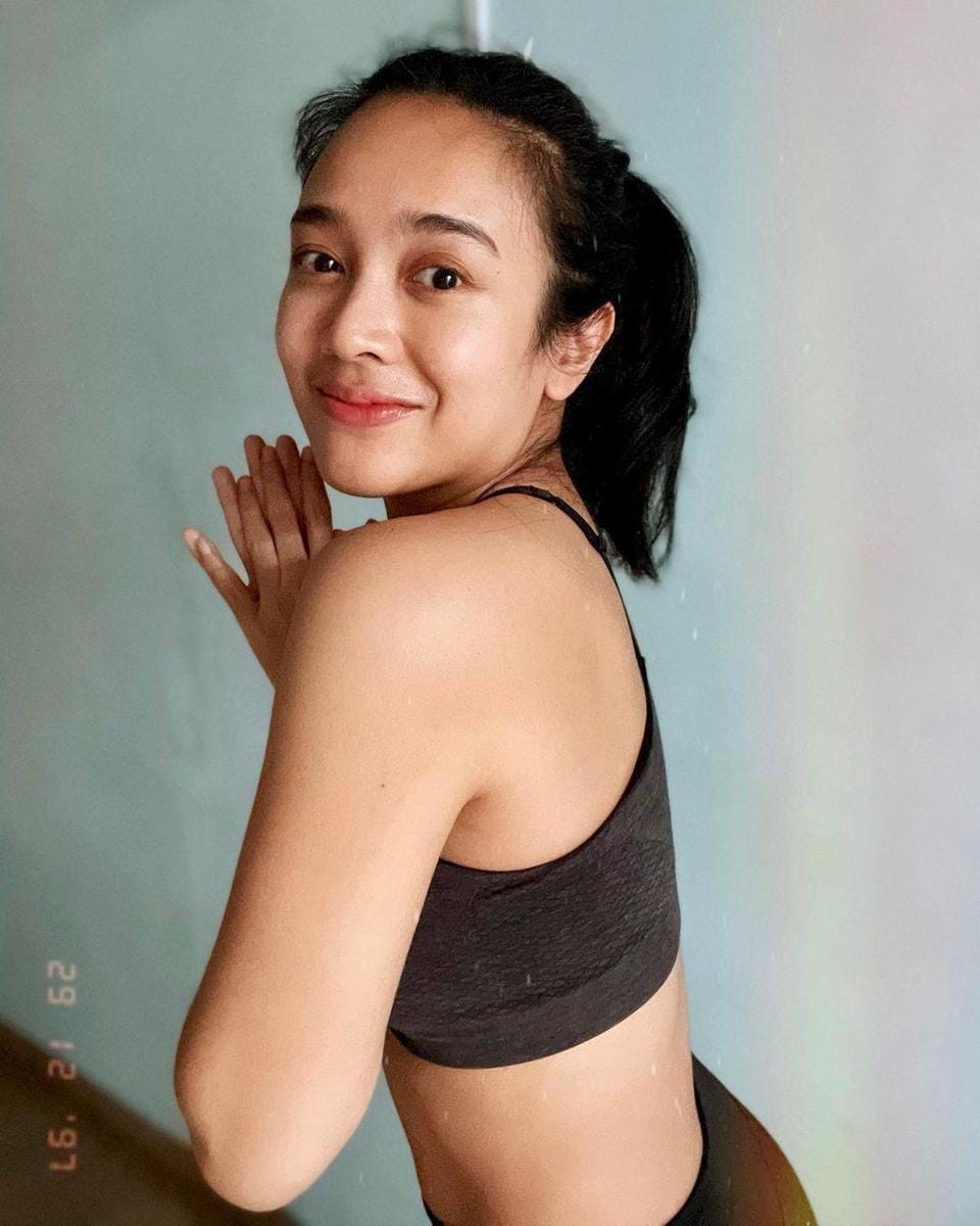 instagram.com/dea_ananda/