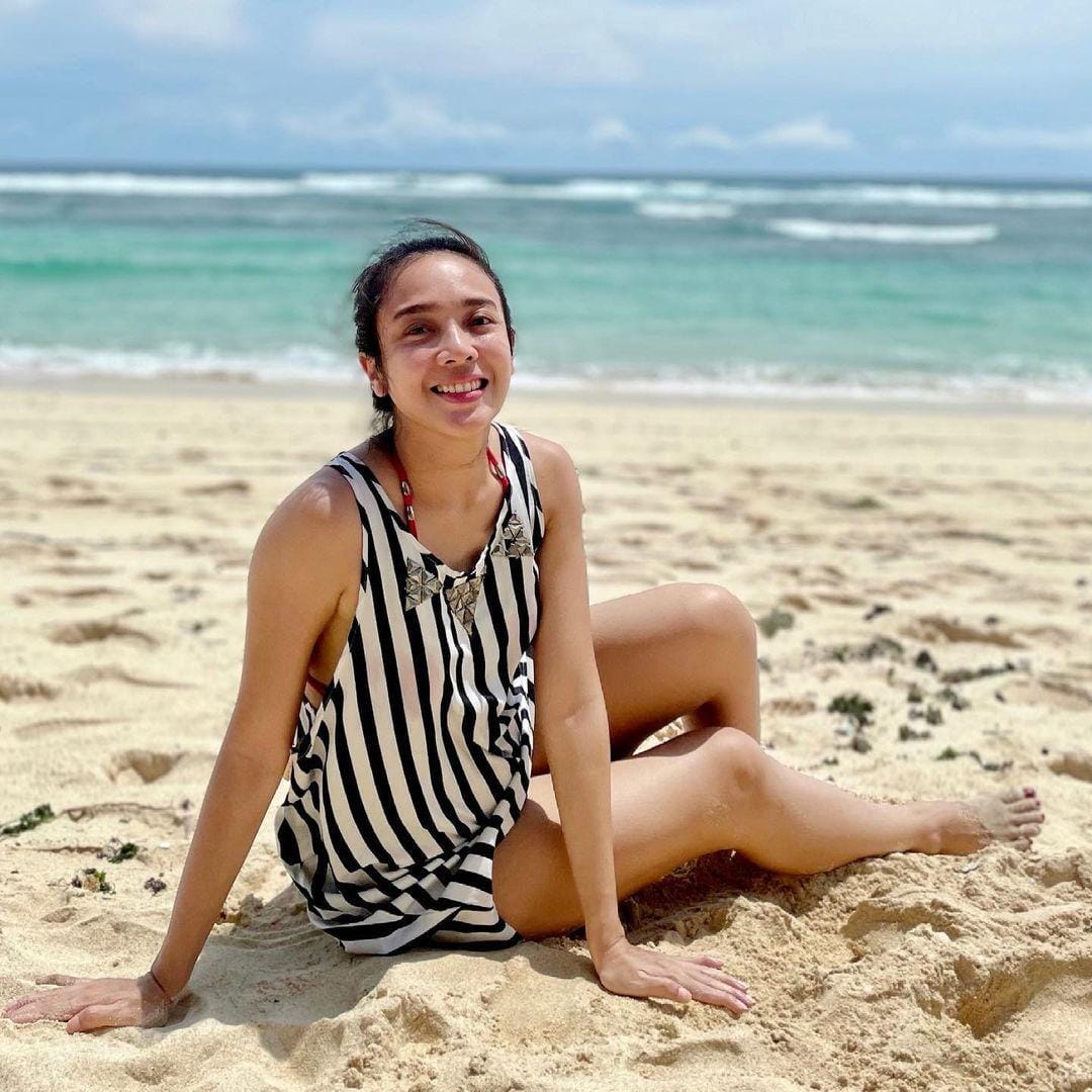 instagram.com/dea_ananda/