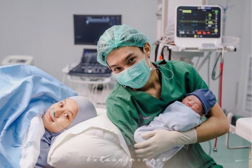 instagram.com/dindahw