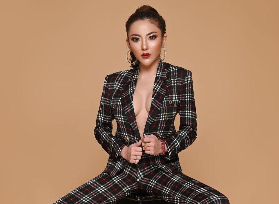 instagram.com/ayuaulia5252/