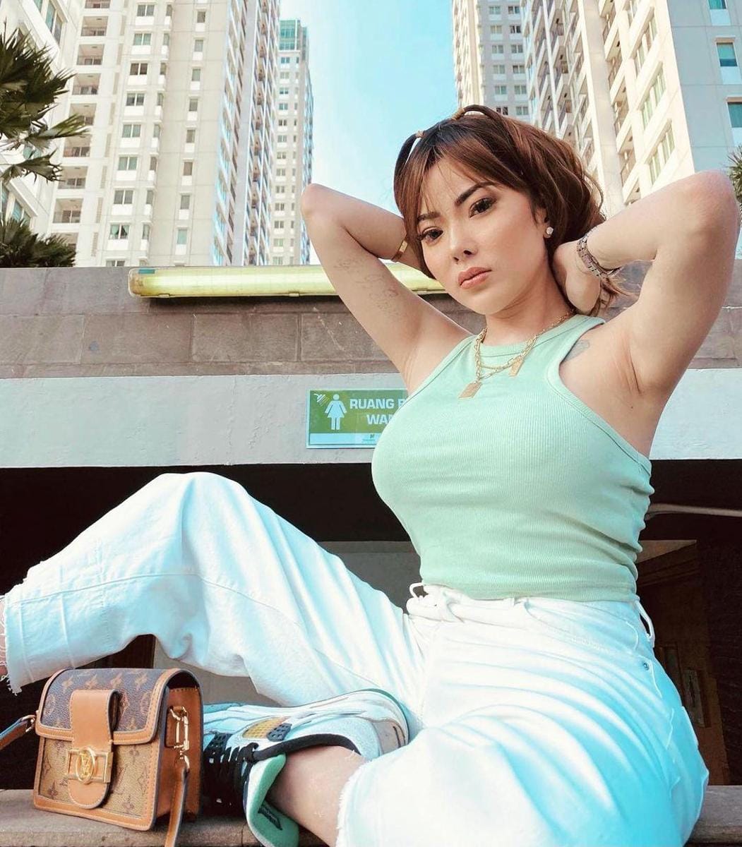 instagram.com/ayuaulia5252/