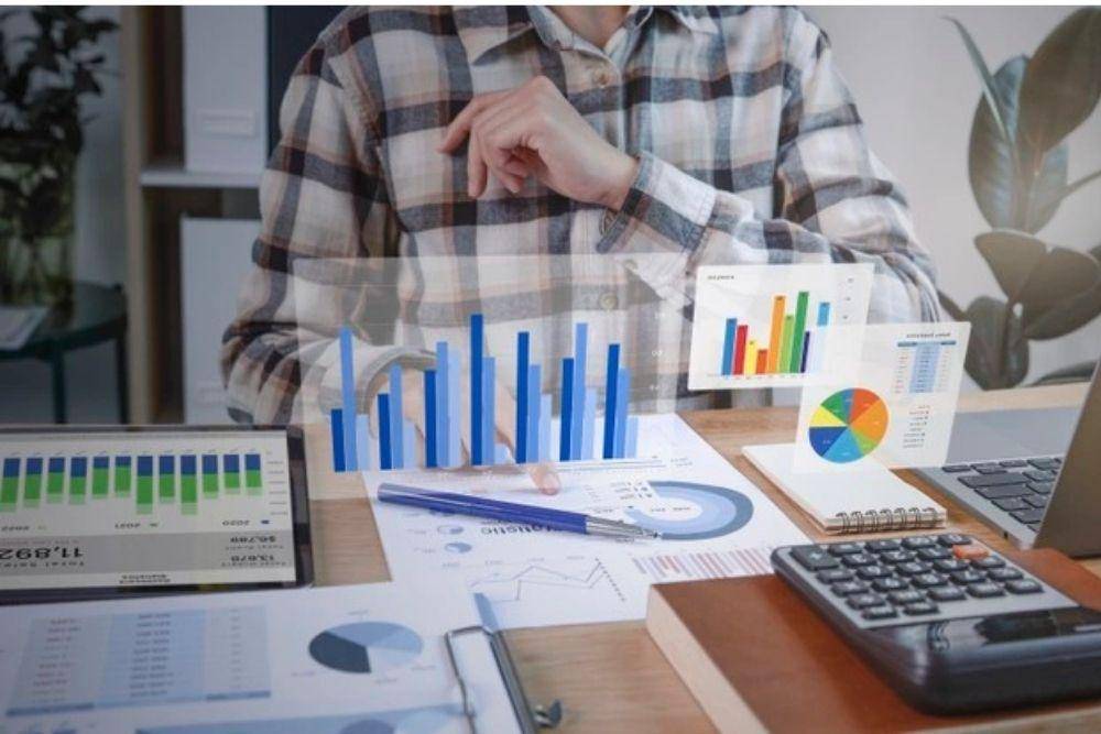 freepik.com/our-team