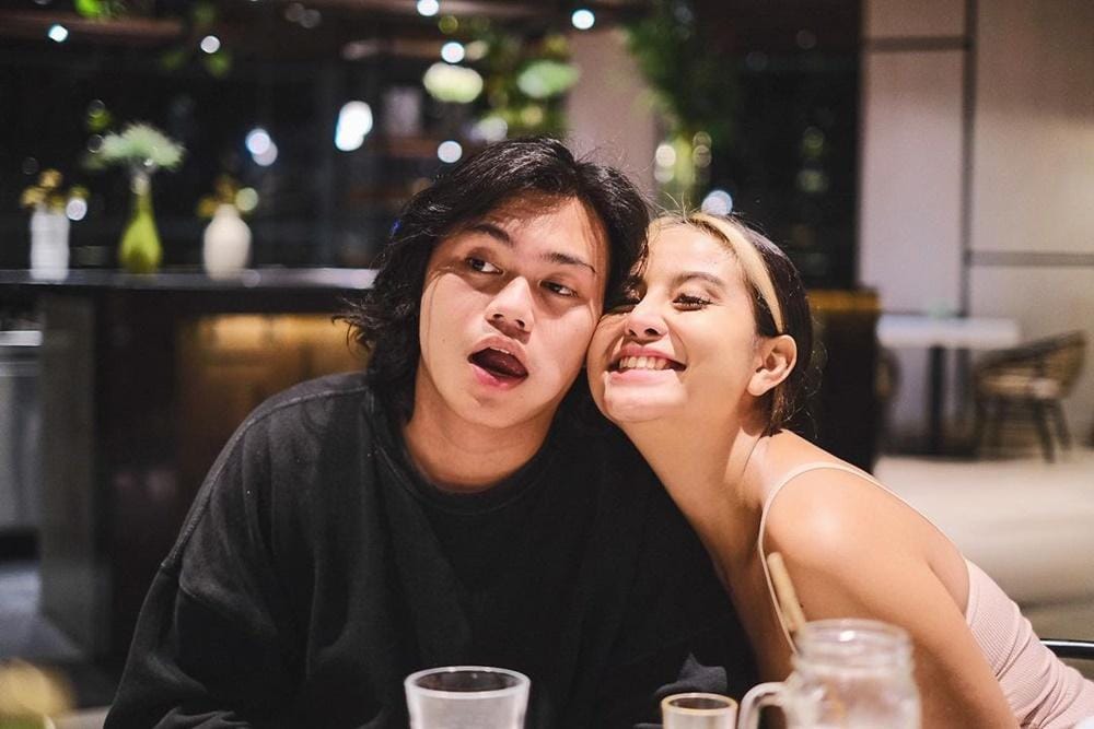 Instagram.com/awkarin