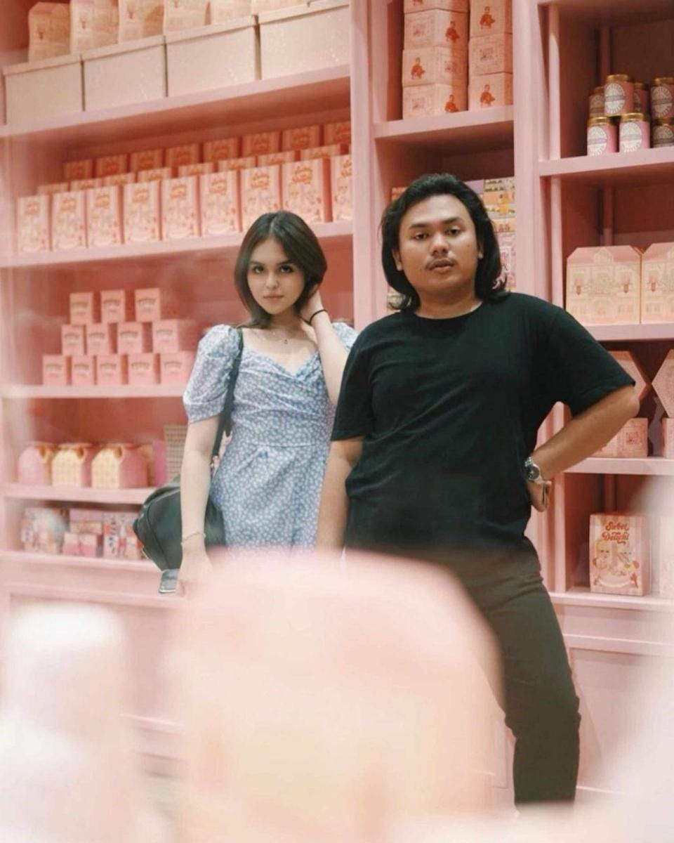 instagram.com/edlnlaura