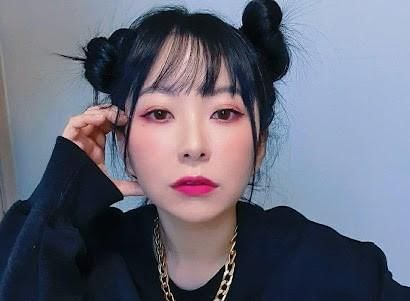 Instagram.com/itsjinakim