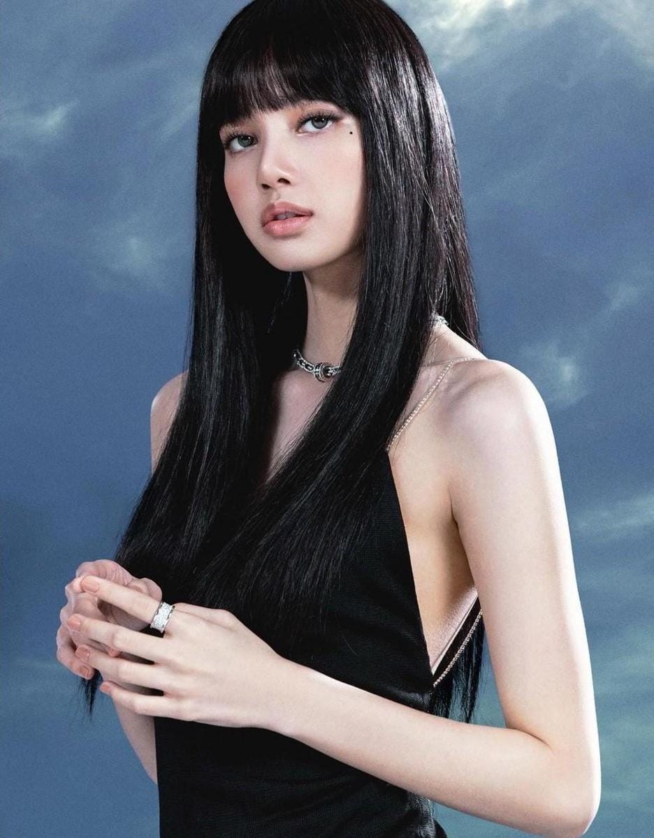 instagram.com/lalalalisa_m