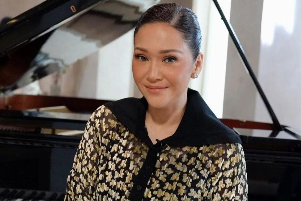 instagram.com/maiaestiantyreal