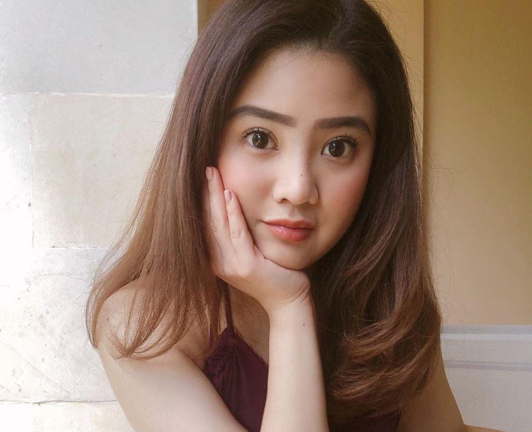 instagram.com/valenciatanoe/