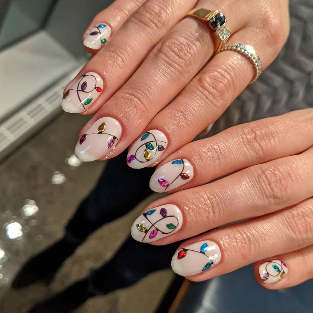 instagram.com/nailsbykassie