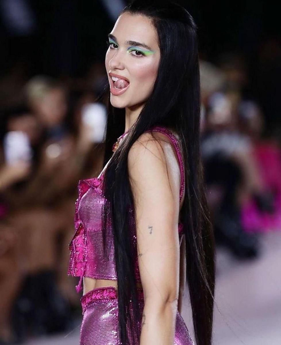 instagram.com/dualipa/