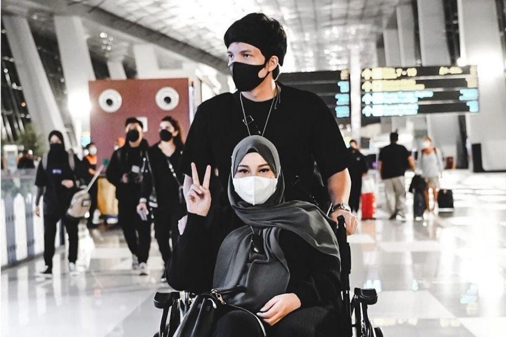 instagram.com/aurelie.hermansyah