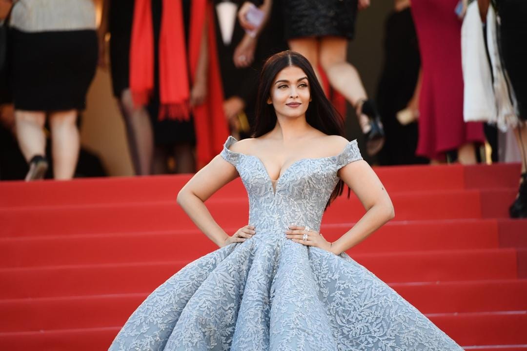 Mewah, Ini Gaya Terbaik Artis Asia di Karpet Merah Internasional