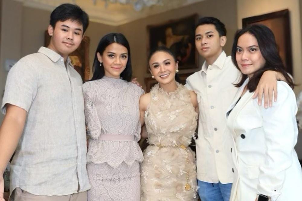 Instagram.com/yunishara36