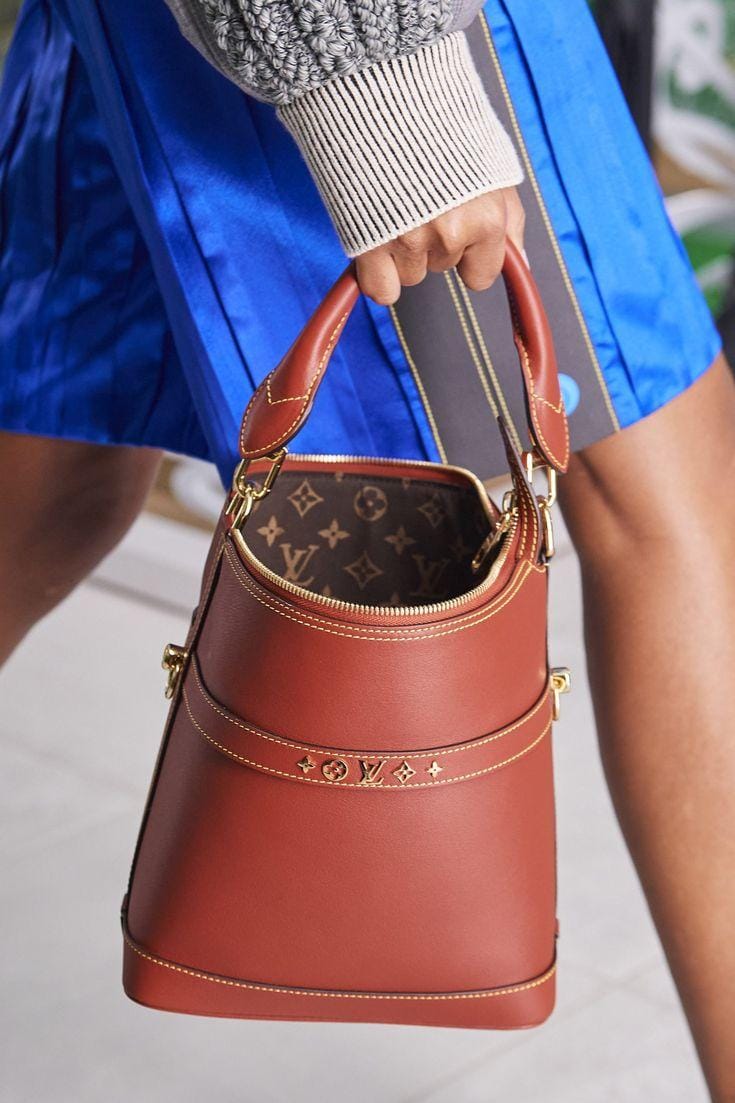 louisvuitton.com