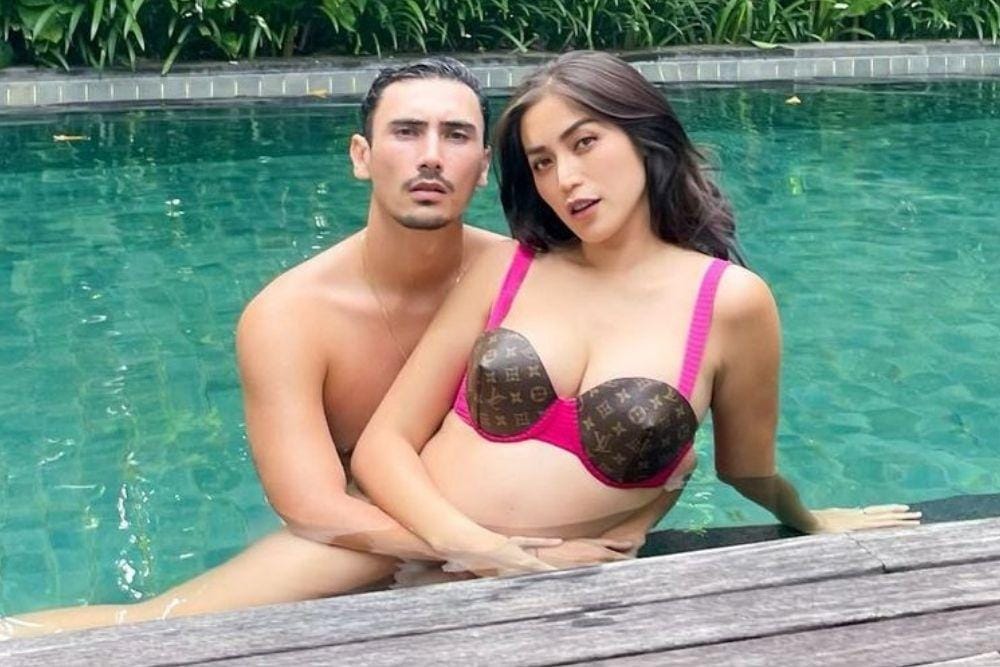 8 Artis yang Langsung Hamil Setelah Menikah di 2021, Cantik Semua!