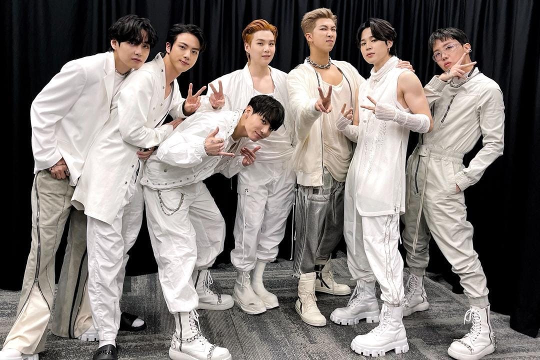 Throwback Deretan Gaya Terbaik BTS Selama di Amerika Serikat
