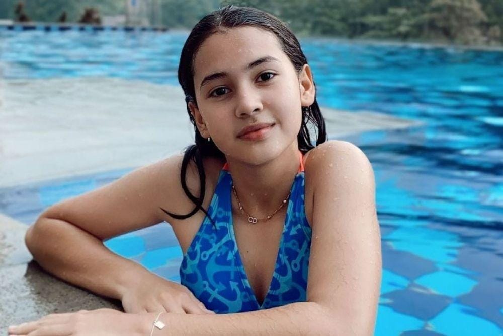 Aksi Artis Belasan Tahun Ketika Berolahraga, Seksi! 