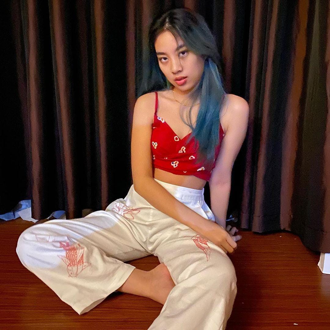 instagram.com/mezzaluna