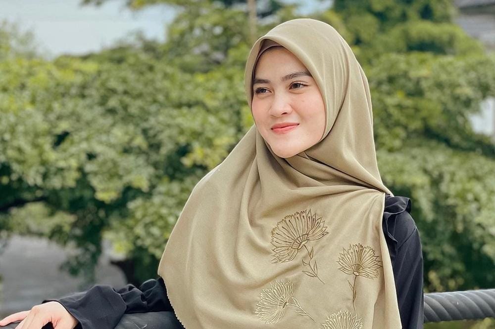 Instagram.com/hennyyrahman