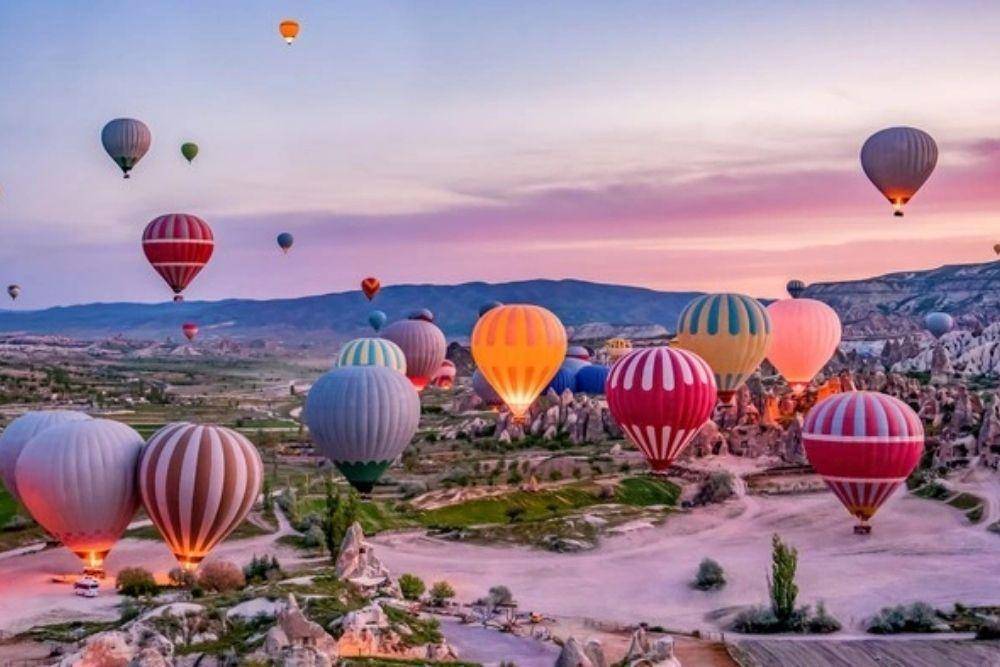 www.freepik.com/marbom