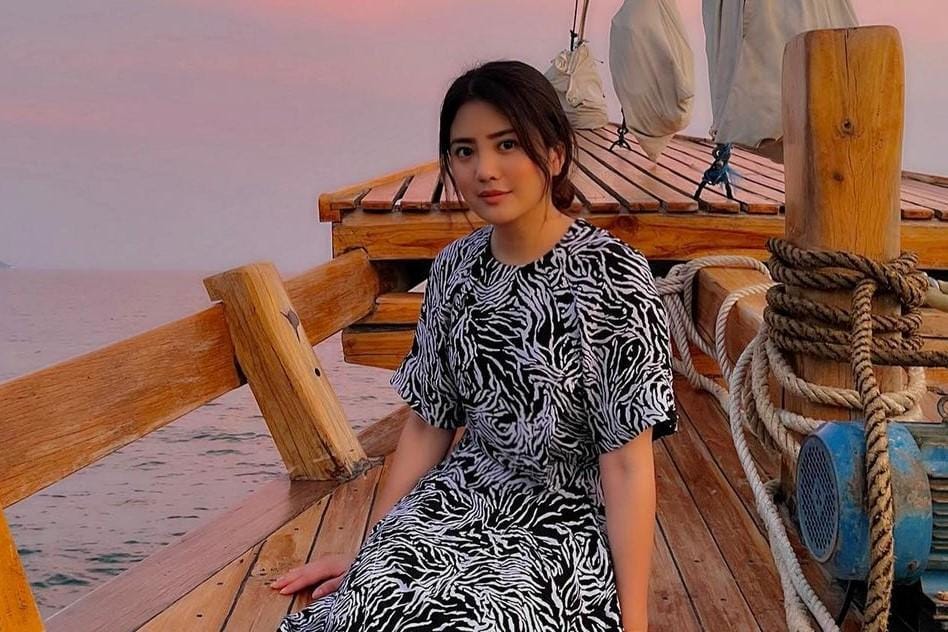 instagram.com/valenciatanoe