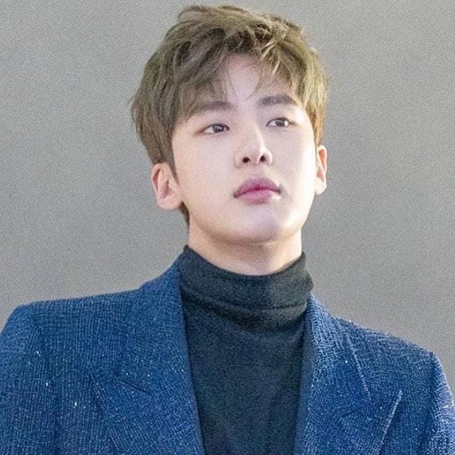 instagram.com/kim_d.he