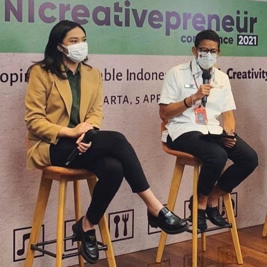 instagram.com/putri_tanjung