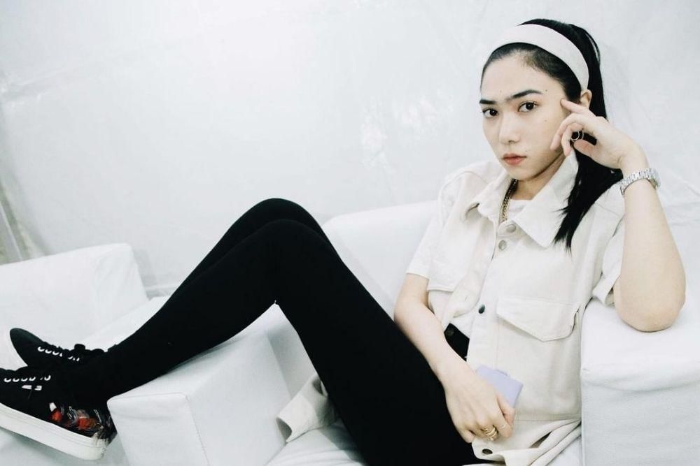 instagram.com/isyanasarasvati