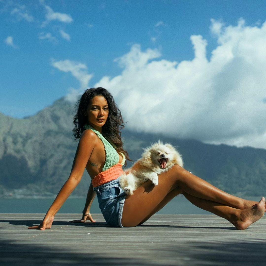 instagram.com/eri.carl