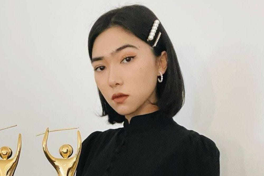 instagram.com/isyanasarasvati