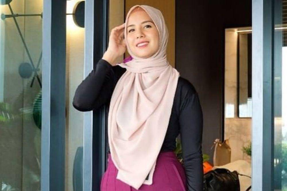instagram.com/tya_ariestya