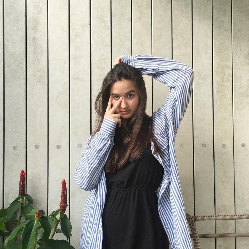 Instagram.com/stephaniepoetri