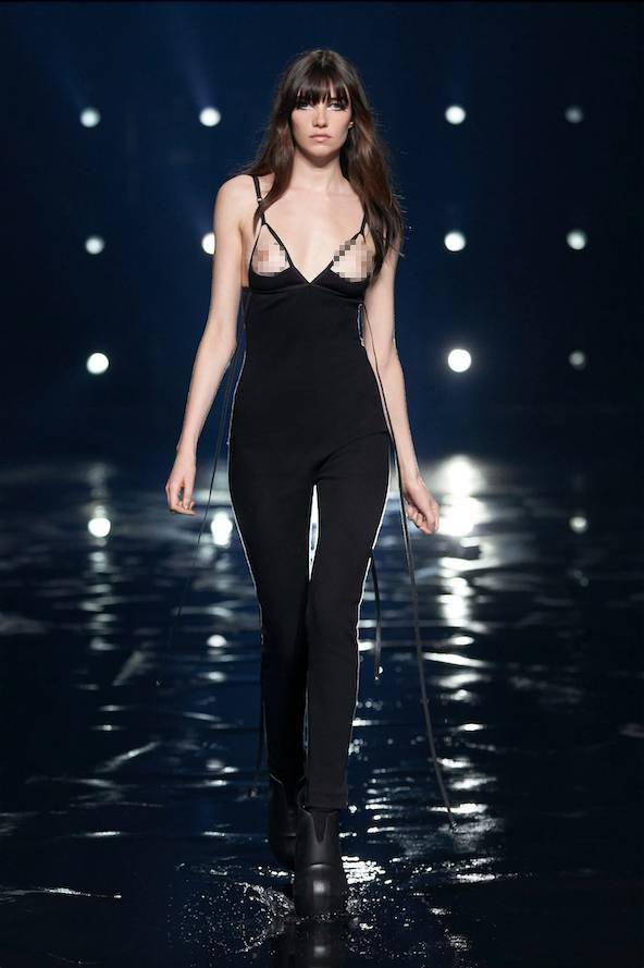 Elle.com/Givenchy