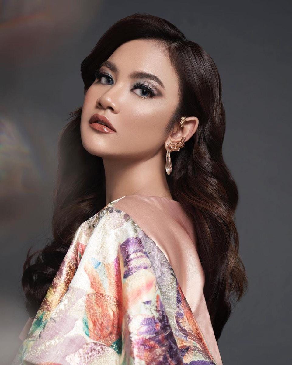 instagram.com/mahaliniraharja/