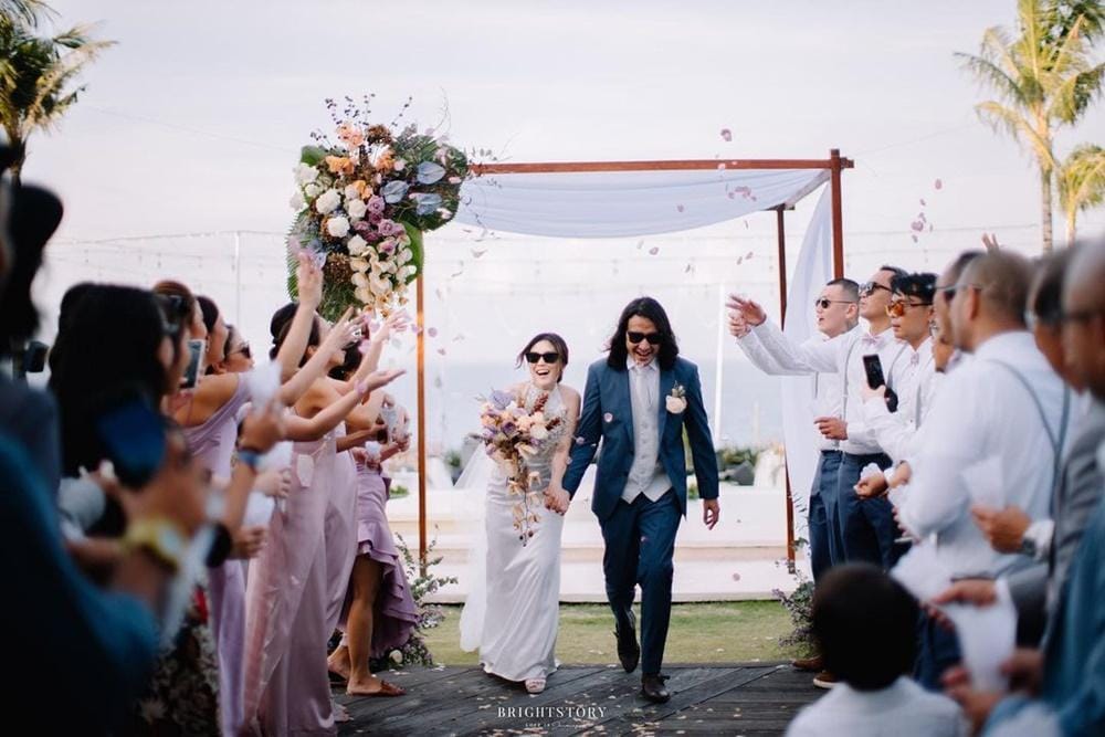 Instagram.com/thebrightstory