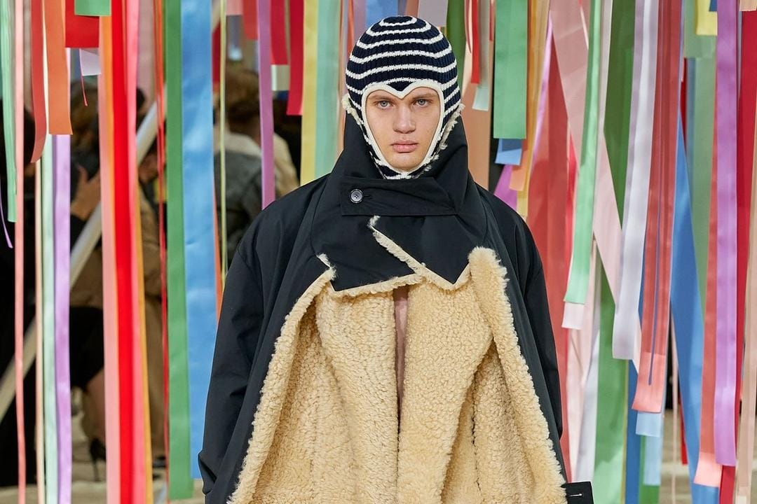 Deretan Hal Menarik di Fashion Show Loewe Men Fall 2022