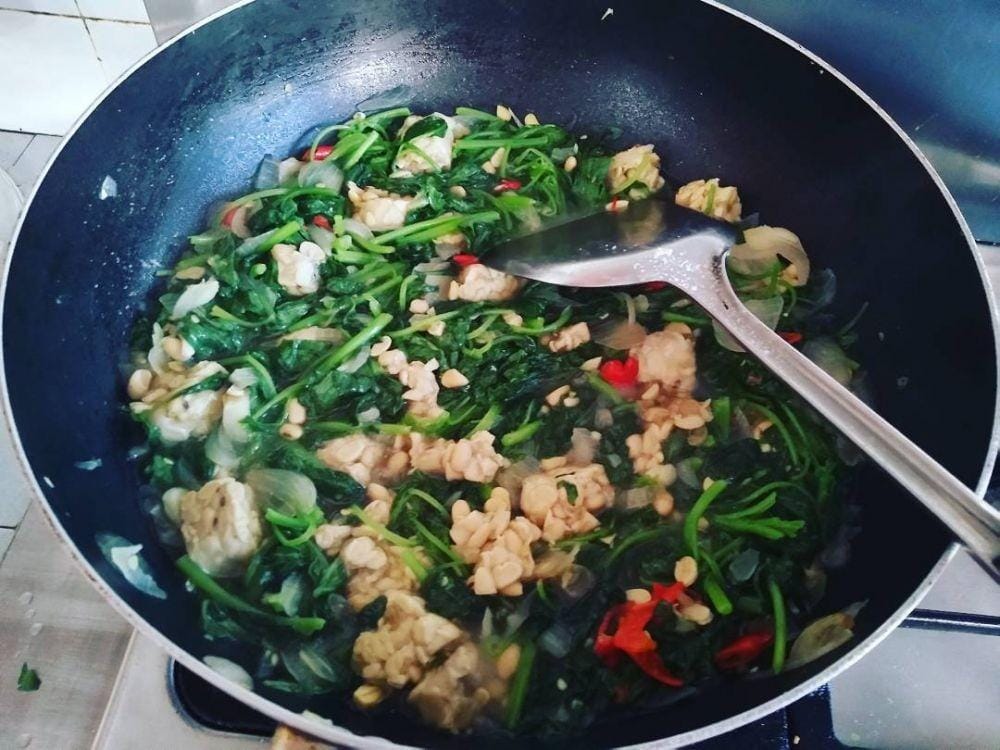 Resep Tumis Bayam Tempe Pedas, Lauk Praktis yang Murah dan Enak