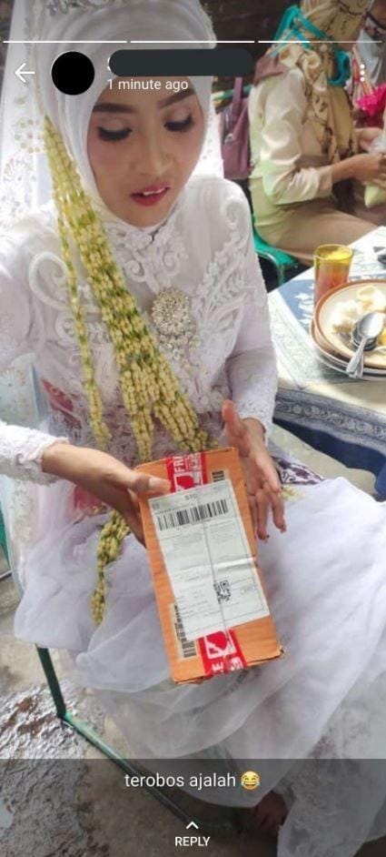 Twitter.com/txtdarionlshop