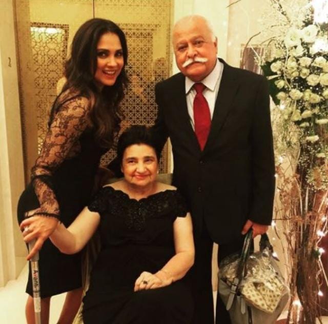 bollywoodshaadis.com