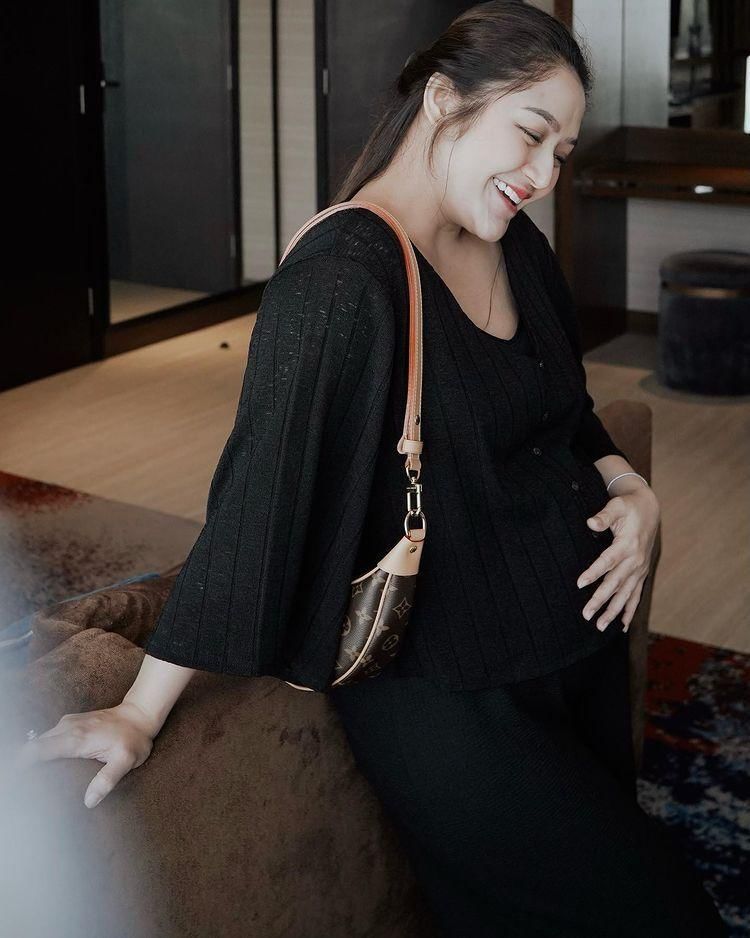 Instagram.com/sitibadriahh