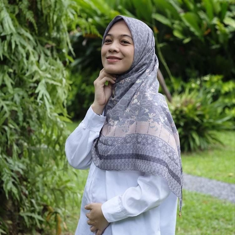 Instagram.com/dianayulestari