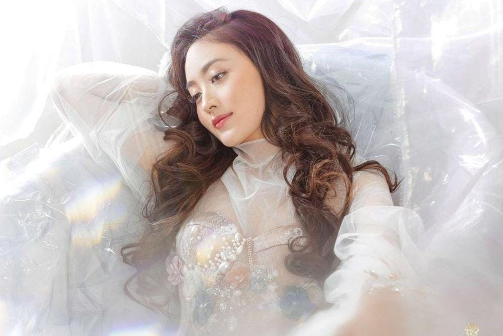 instagram.com/natashawilona12