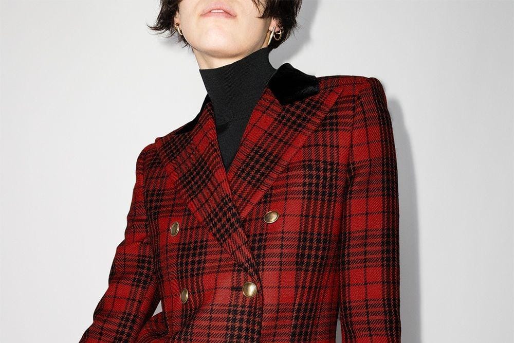 #PopbelaOOTD: Ciptakan Gaya a La 90-an dengan Outfit Motif Tartan