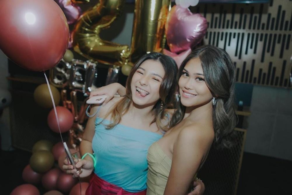 Instagram.com/bellezaa_17