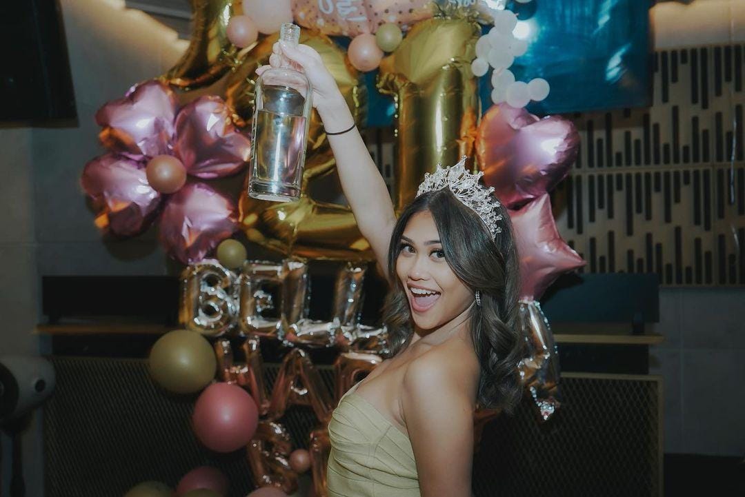 instagram.com/bellezaa_17